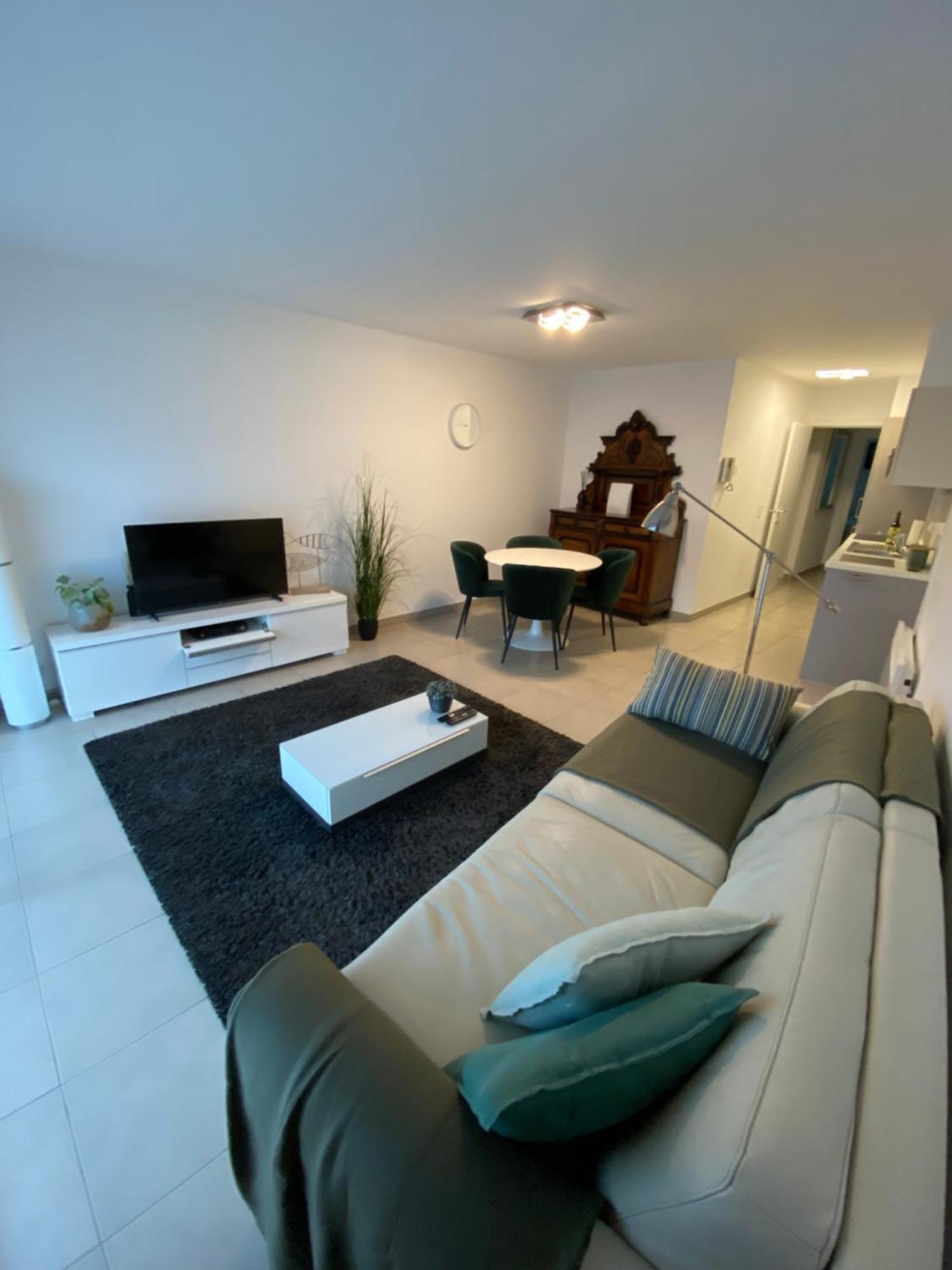 Gezellig Modern Appartement Met Optie Garagebox En In De Buurt Van Strand, Winkels En Restaurants Остенде Екстериор снимка